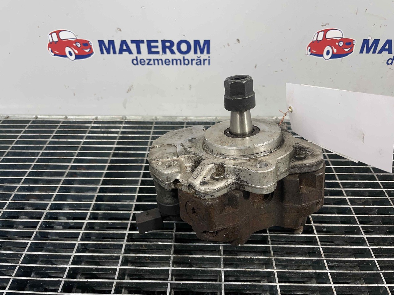 POMPA INALTA PRESIUNE BMW SERIA 1 E 87 2.0 D - (2004 2007)