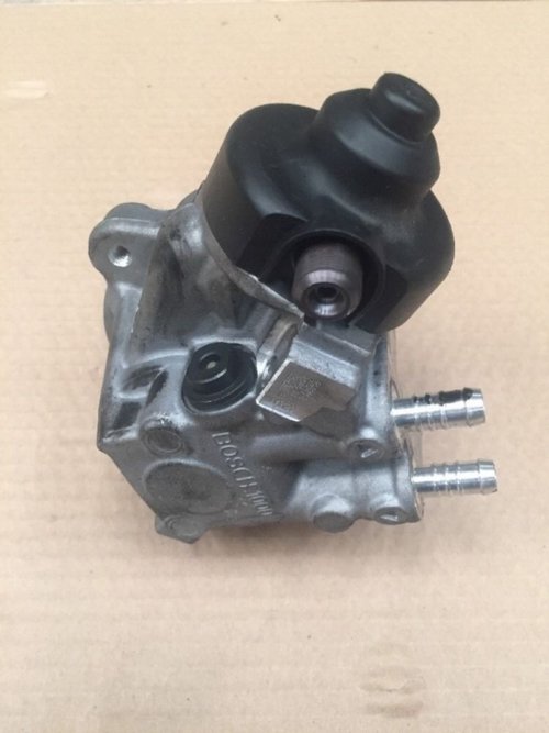 Pompa inalta presiune cod 03l130755ac vw golf 6 2.0 tdi clca 110 cai