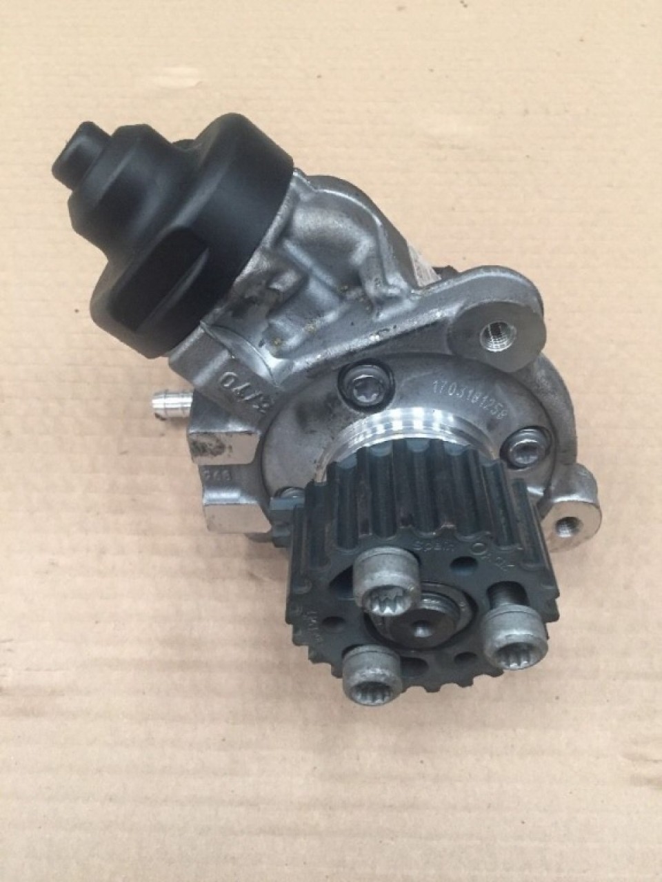 Pompa inalta presiune cod 03l130755ac vw passat cc 2.0 tdi cbbb 170 cai
