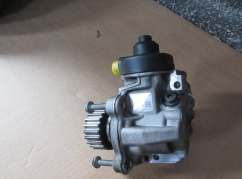 Pompa inalta presiune cod 0445010611 059130755ah audi a4 b8 2.7 tdi cgka