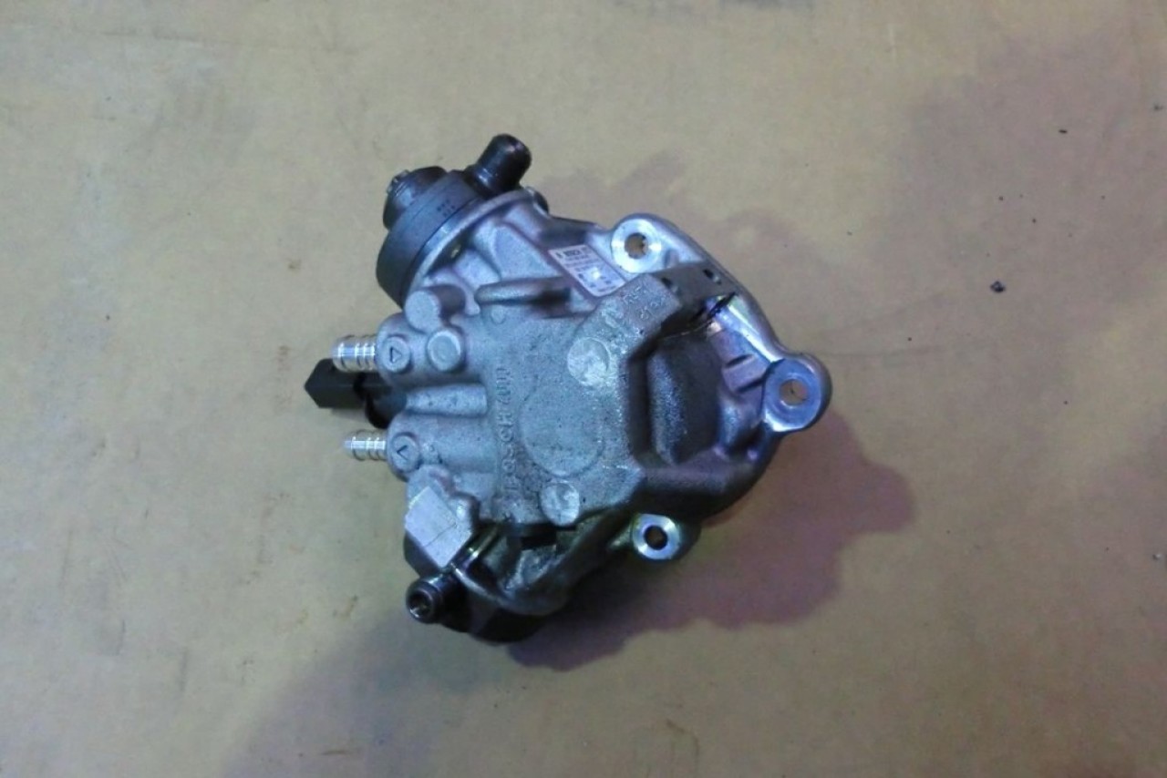 Pompa inalta presiune cod 0445010611 059130755ah audi a4 b8 3.0 tdi ccwa