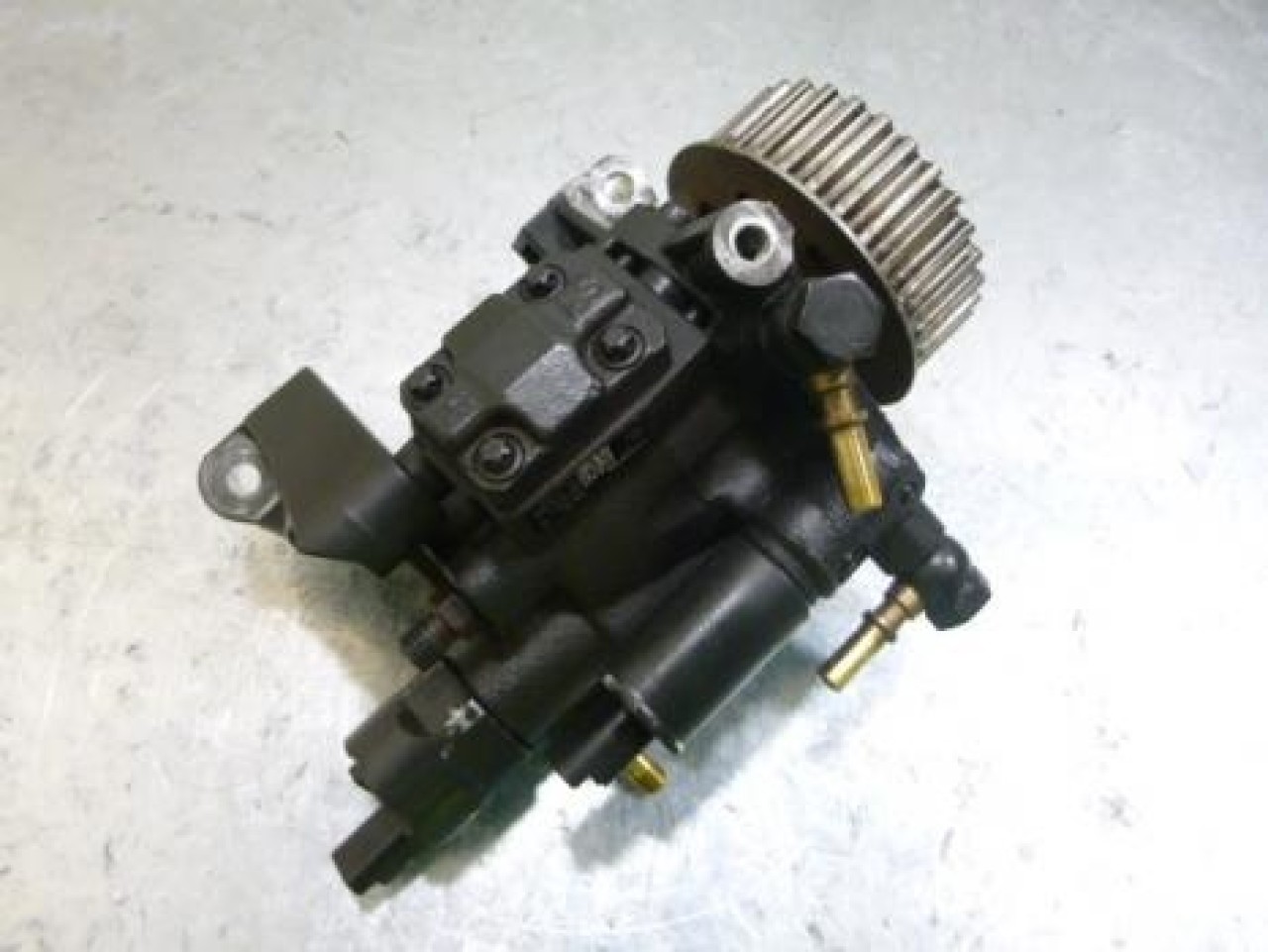 Pompa inalta presiune cod 8200704210 merecdes benz citan 1.5 cdi