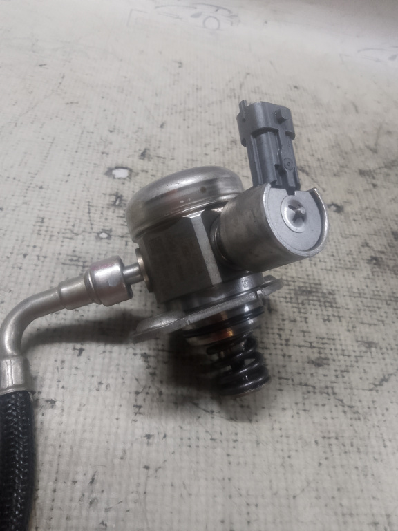 Pompa inalta presiune Ford C-MAX 1.0 Benzina 2012, CM5G9D376GA