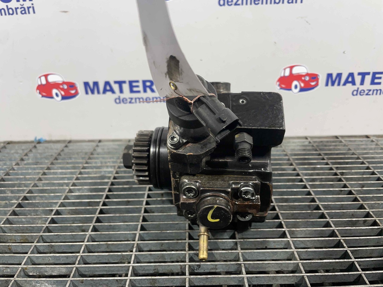 POMPA INALTA PRESIUNE MERCEDES C-CLASS 1