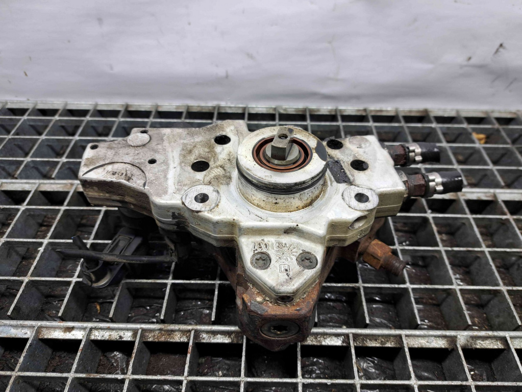 Pompa inalta presiune Mercedes Sprinter 3.5-t (906) [Fabr 2006-2013] A6460700401 0445010143 2.2 CDI 646985 80KW / 109CP 2.2 CDI 646985 80KW / 109CP