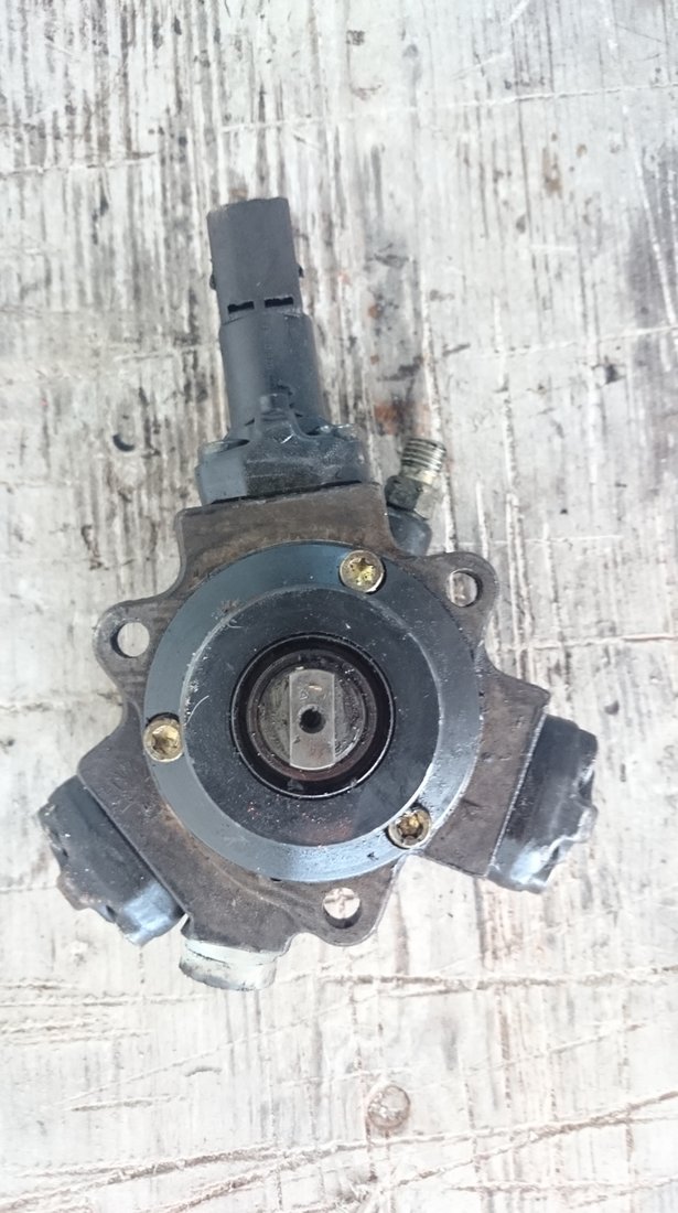 Pompa Inalta Presiune Mercedes vito cod A6110700601 BOSCH 0986437007