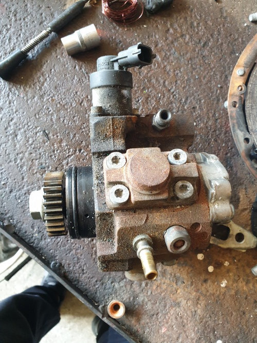Pompa inalta presiune Nissan Qashqai 2.0DCI, cod 0445010223