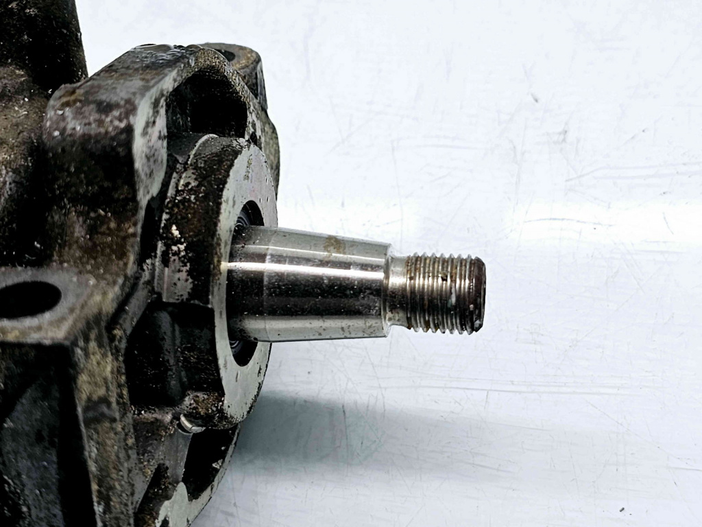 Pompa inalta presiune Renault Symbol / Thalia [Fabr 1998-2007] 8200423059 8200057225 1.5 DCI K9K714 50KW / 68CP 1.5 DCI K9K714 50KW / 68CP
