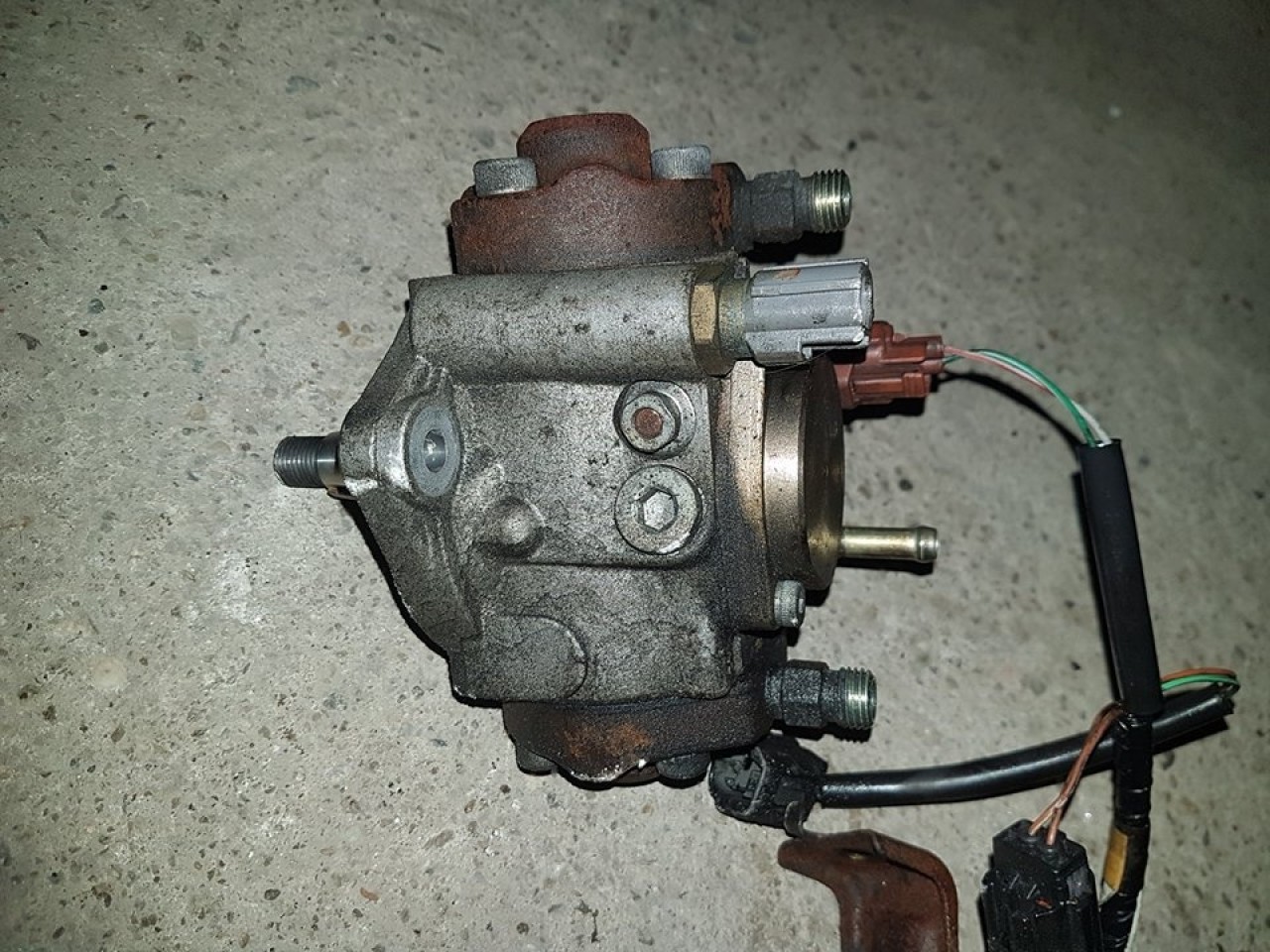 Pompa inalta presiune rf7j 13800a 294000-0420 mazda 6 2.0 cd rf7j 143 cai