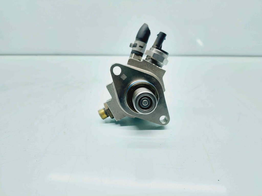 Pompa inalta presiune Skoda Fabia 3 Combi (NJ5) [Fabr 2014-2022] 04E127026AK 1.2 Benz CJZD81KW / 110CP 1.2 Benz CJZD 81KW / 110CP