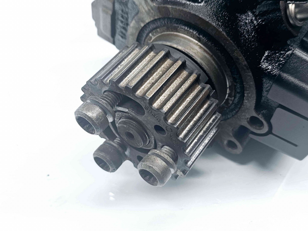 Pompa inalta presiune Skoda Superb II (3T4) [Fabr 2008-2015] 03L130755E 1.6 TDI CAYC 77KW / 105CP