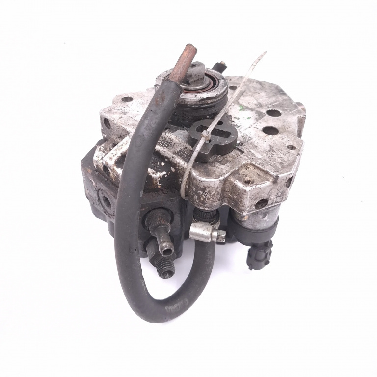 Pompa Inalta Presiune Volvo V70 Mk 2 (Sw) 2000-2007 2.4 D D 5244 T2 Motorina 0445010043, 8689590, Crcp3S3R11030, Crcp3S3R11030789S, 121577 Bosch