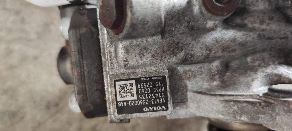 Pompa inalta presiune Volvo XC90 2.0 D cod 31432135