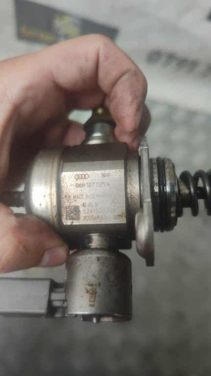 Pompa inalta presiune Vw Golf 5 1.8 TFSI cod motor CDAA an 2010 160 cp .cod 06H127025N / 0261520240