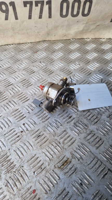 Pompa inalta presiune Vw Golf 6 1.8 TFSI cod motor CDAA cod 06H127025N