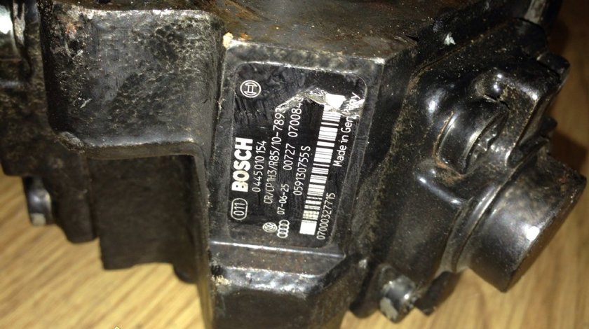 Pompa inalta Volkswagen Touareg 3 0 TDI 2008 cod 0445010154
