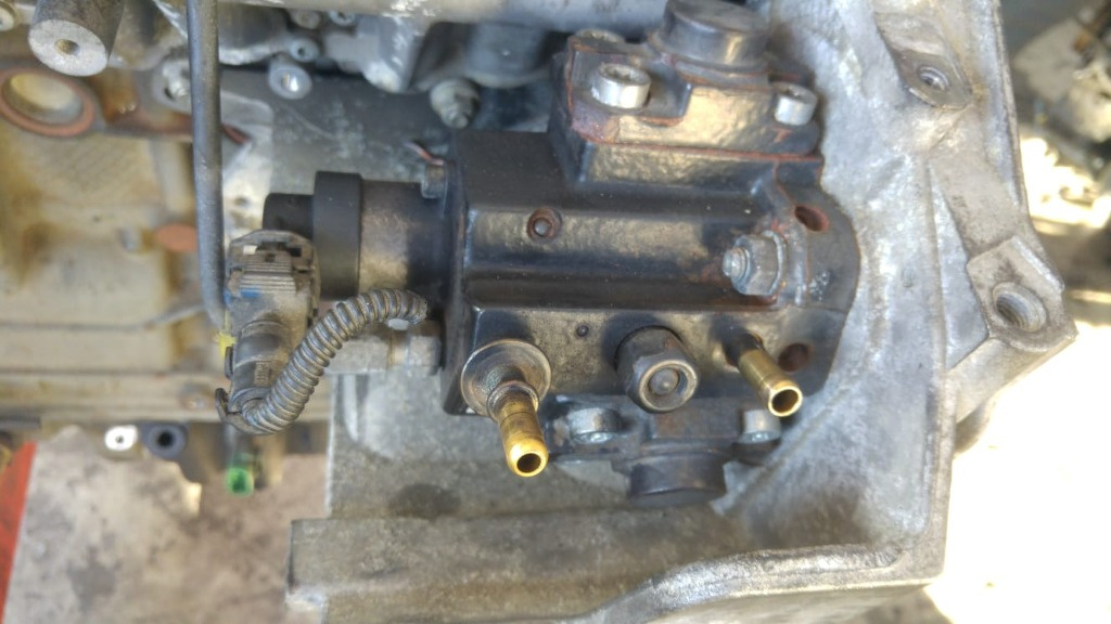 Pompa inalte 1.9 jtd 937a5000 alfa romeo gt 0445010150