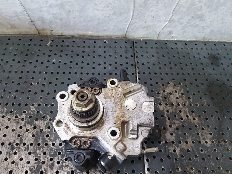 Pompa inalte 2.2 cdi mercedes c class w204 28297640