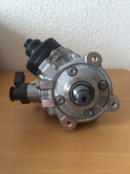 Pompa inalte cod 03l130755 audi a5 2.0 tdi caha 170 cai
