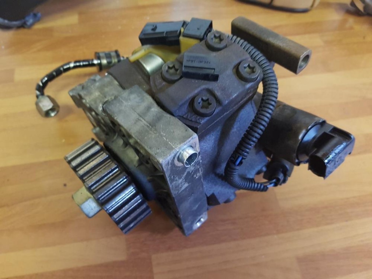 Pompa inalte cod 4s7q-9b395-aj citroen c6 2.7 hdi 204 cai