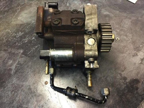Pompa inalte cod 4s7q-9b395-aj jaguar xf 2.7d ajd 207 cai
