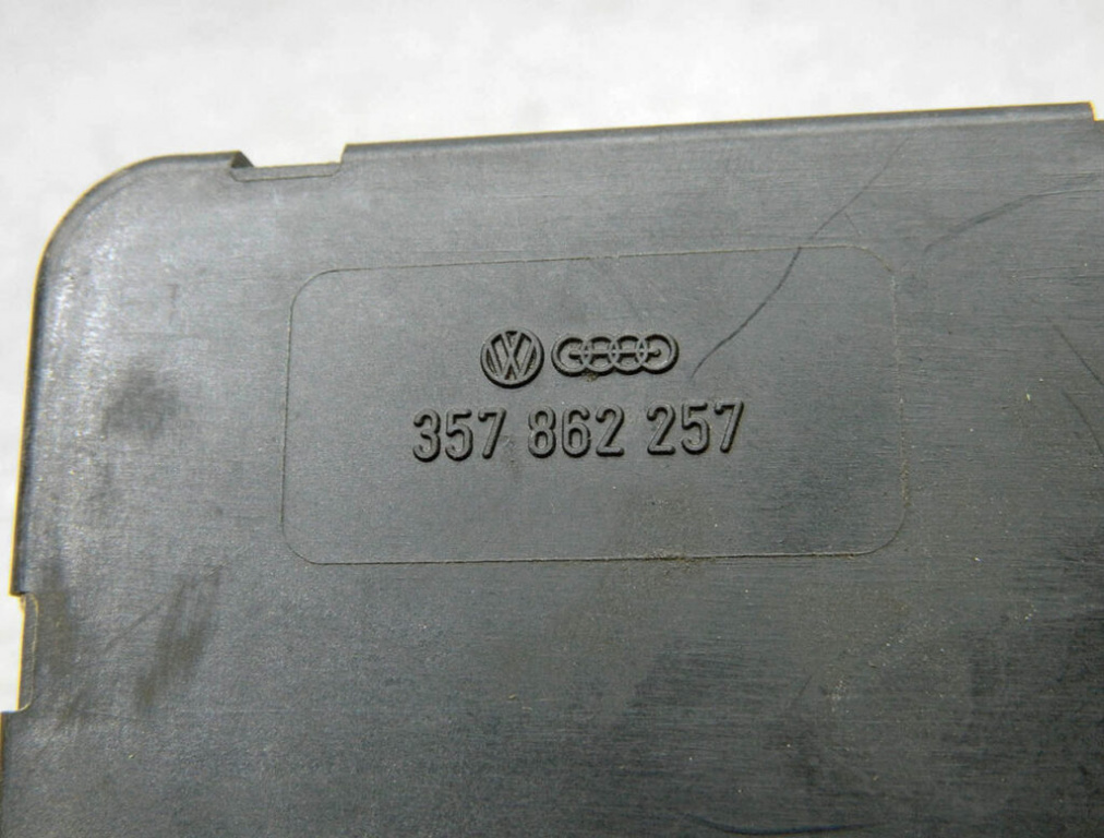 Pompa inchidere centralizata VOLKSWAGEN PASSAT 357 862 257 / 357862257357 862 257 / 357862257