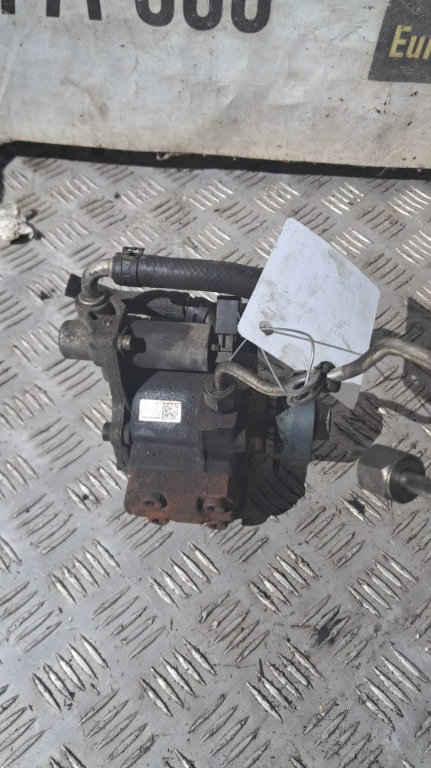 Pompa injectie 1.6 TDI CAY VW Passat B7 an 2012 cod 03L130755AN