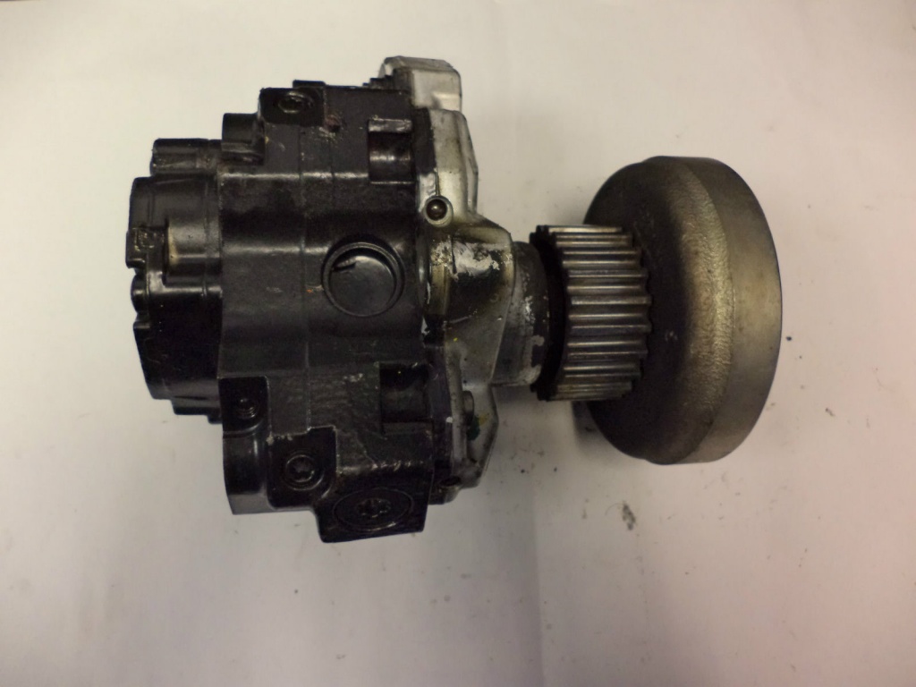 Pompa injectie AUDI A6 4F 3.0 TDI 059130755E
