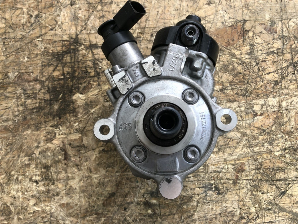 Pompa injectie BMW F30 F31 sedan 2015 (0445010519)