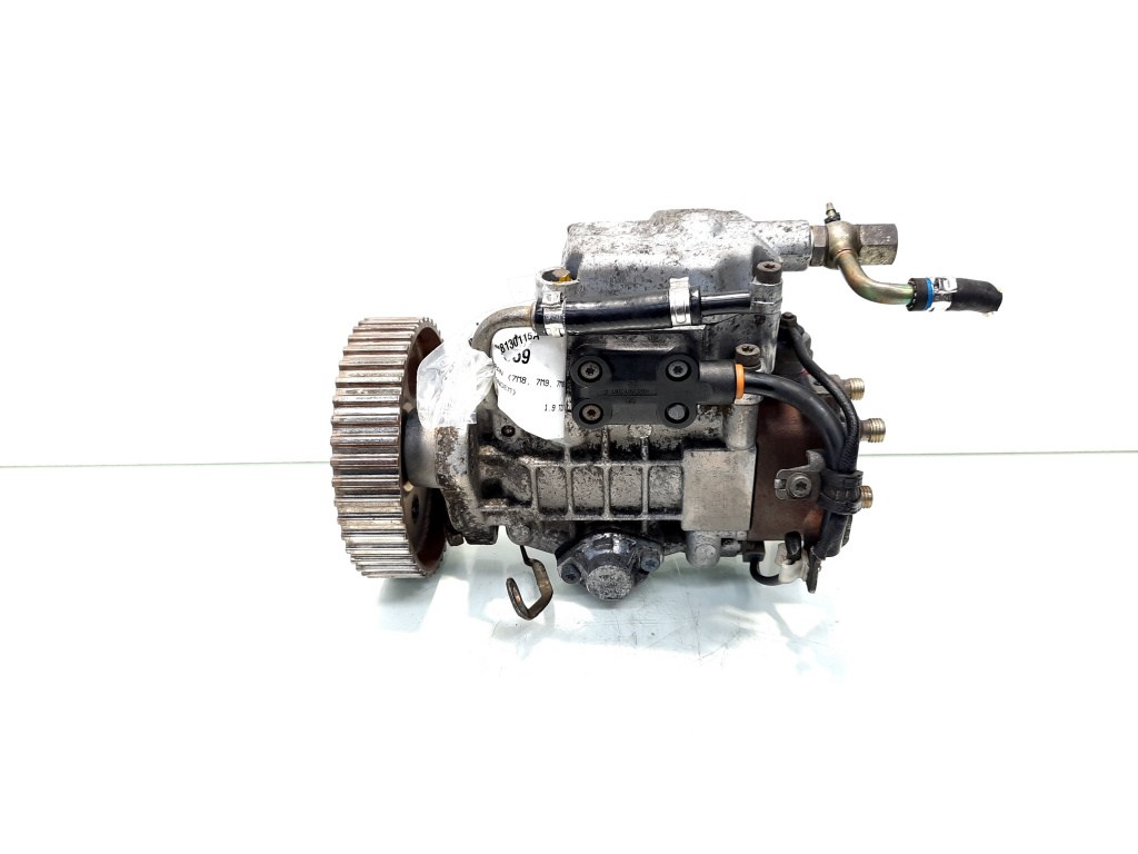 Pompa injectie, cod 028130115A, VW Passat (3B2), 1.9 TDI, AFN (idi:546659)