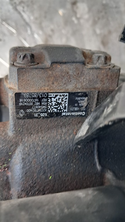 Pompa injectie Dacia Lodgy 1.5 dci 110 CP cod motor K9K transinie manuala an 2015 cod 8200704210 / 167000061R