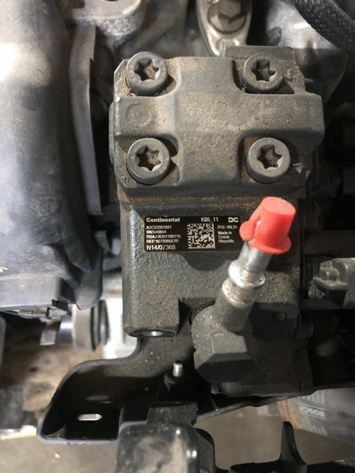 Pompa injectie inalte Nissan Qashqai 1.5 DCI suv 2014 (8201100115)