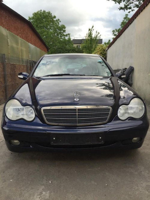 Pompa injectie Mercedes C-Class W203 2003 Limuzina 2148 cdi
