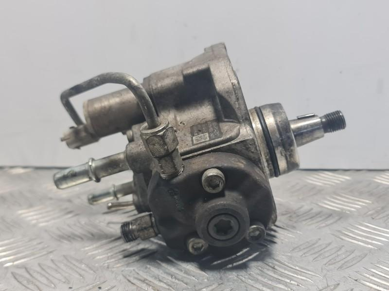 Pompa injectie Opel Astra J Facelift 201