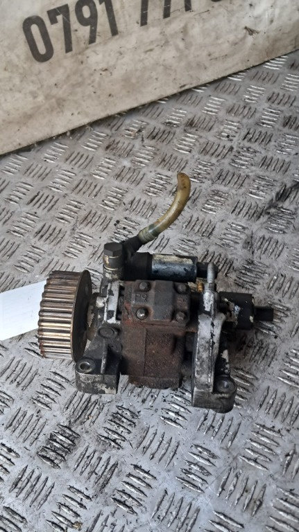 Pompa injectie Renault Scenic 3 1.5 DCI cod motor K9K832 an 2010 cod 8200821184 / 5WS40153