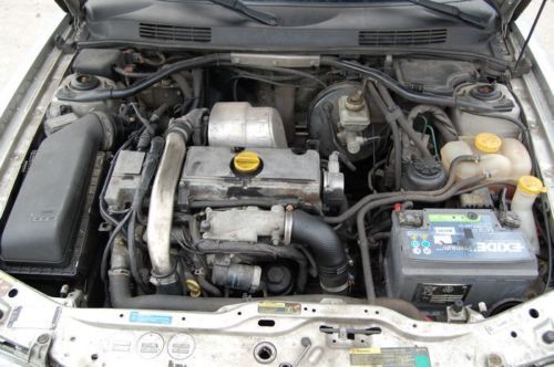 pompa injectie  saab 9-5 2.2 tid  cu 2 mufe cod 0470504212