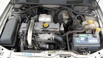 Pompa injectie  saab 9-5 2.2 tid  cu 2 mufe cod 04...