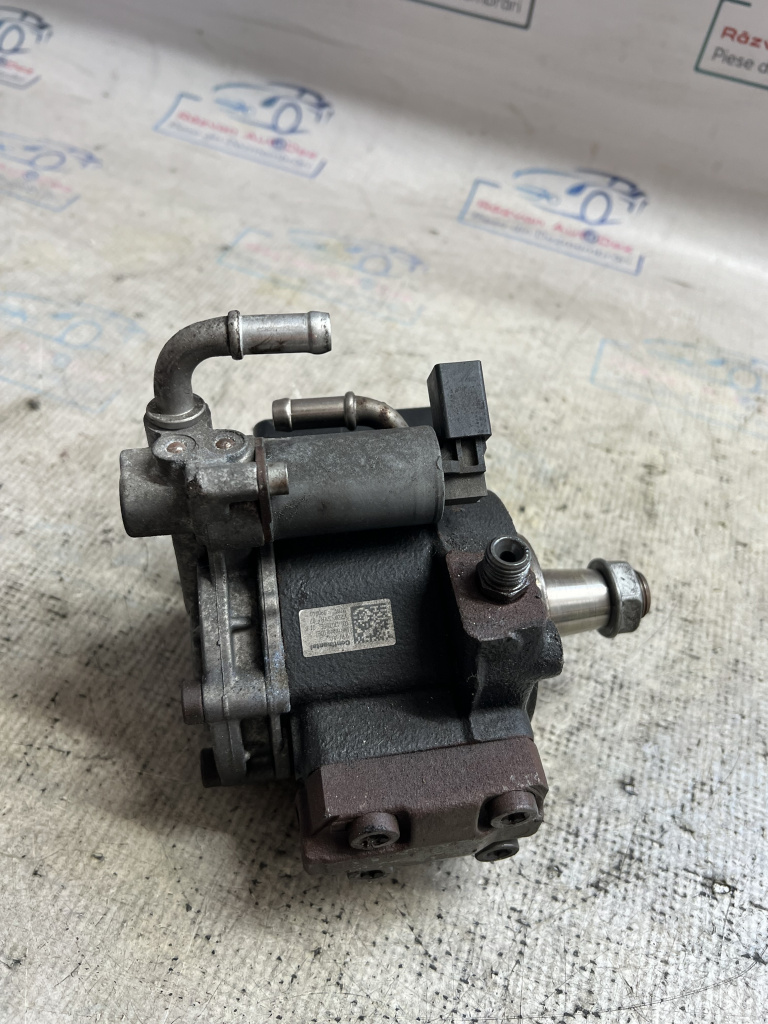 Pompa injectie Volkswagen Jetta 1.6 Motorina 2012, 03L130755E