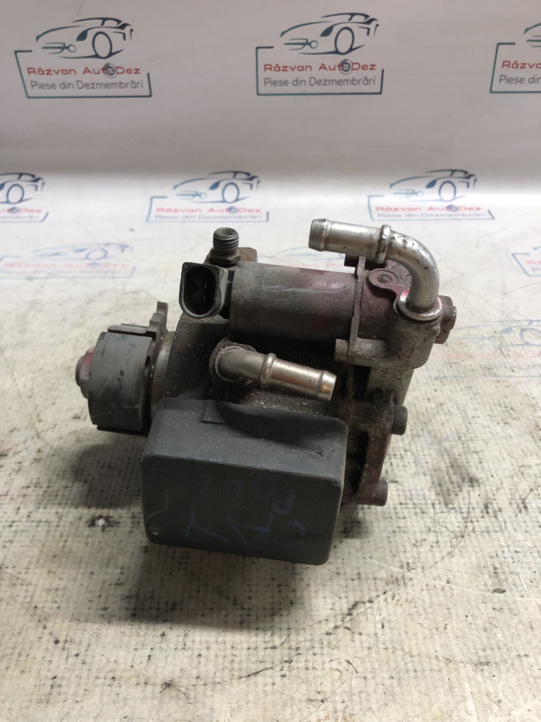 Pompa injectie Volkswagen Polo 2012, 03L130755E