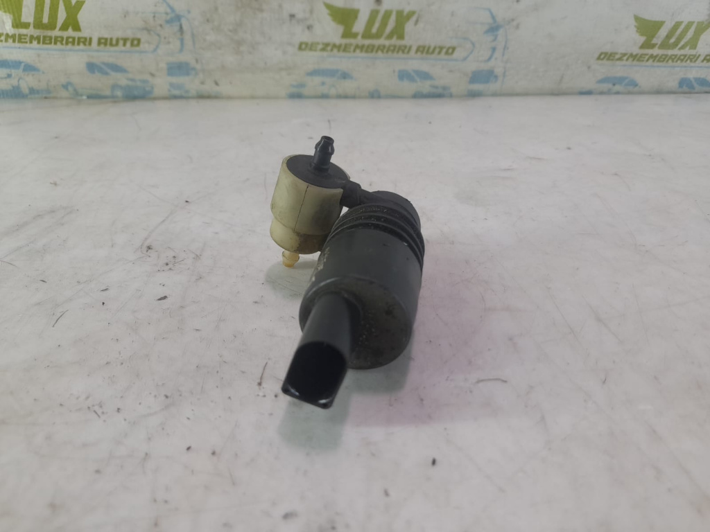 Pompa lichid parbriz 1K6955651 Porsche Cayenne 958 [2010 - 2014] 3.0 d CRCA