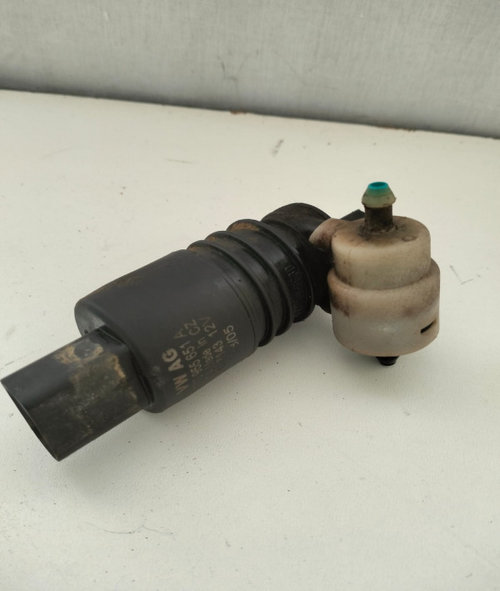 Pompa lichid parbriz 1T0955651A / 1T0 955 651 A Volkswagen VW Passat B6 [2005 - 2010]