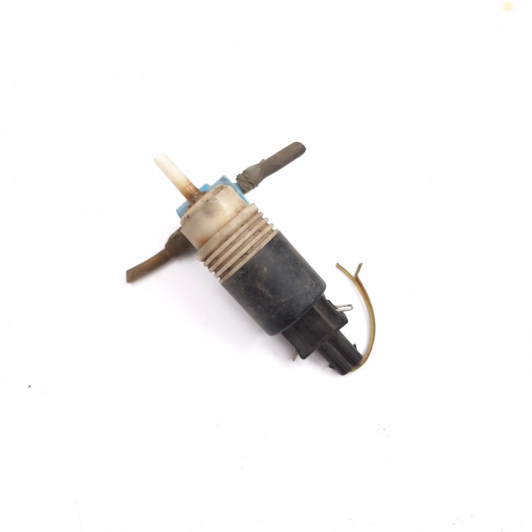 Pompa Lichid Parbriz Vw Golf 3 1991-1997 1H6955651 Hella