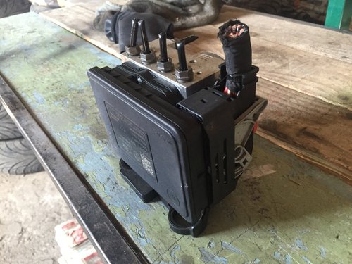 Pompa modul ABS VW Passat B8 2015 2016 2017