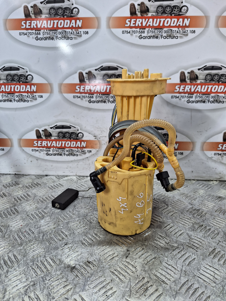 Pompa motorina rezervor Audi A4 (2001-2004) [8E2, B6] 2.5 Motorina 2003, 8E0919050F / 4×4
