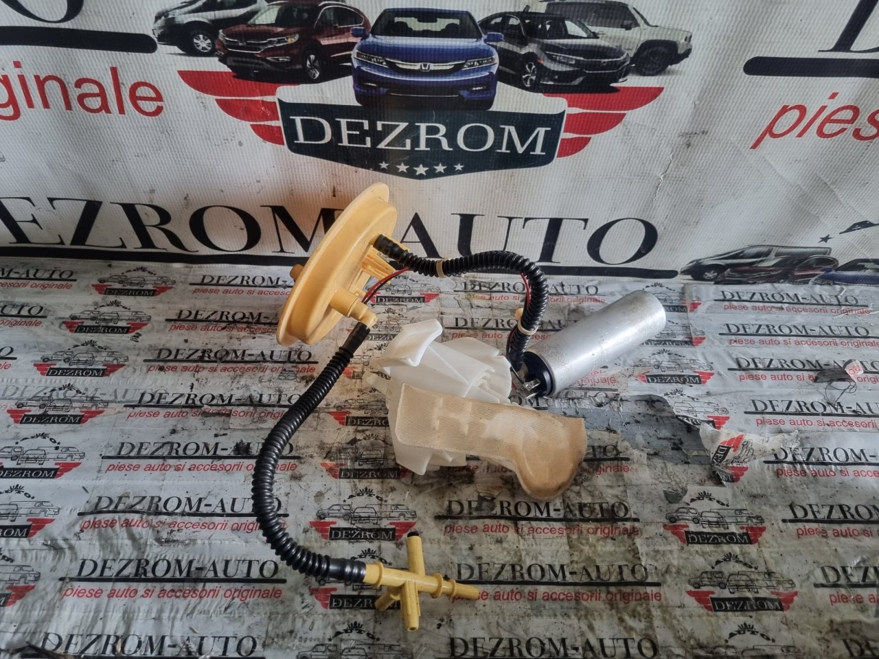 Pompa motorina rezervor BMW Seria 5 F11 2.0 518d 150cp cod piesa : 7254436