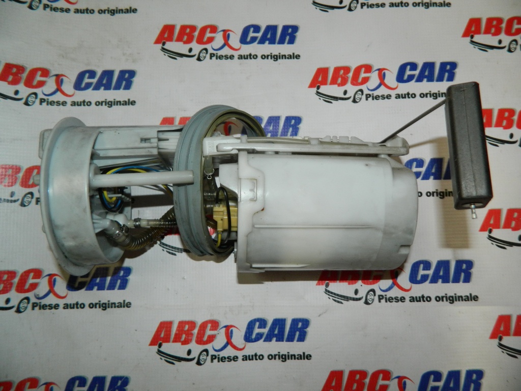 Pompa motorina VW Sharan 1.9 TDI cod: 7M3919050C
