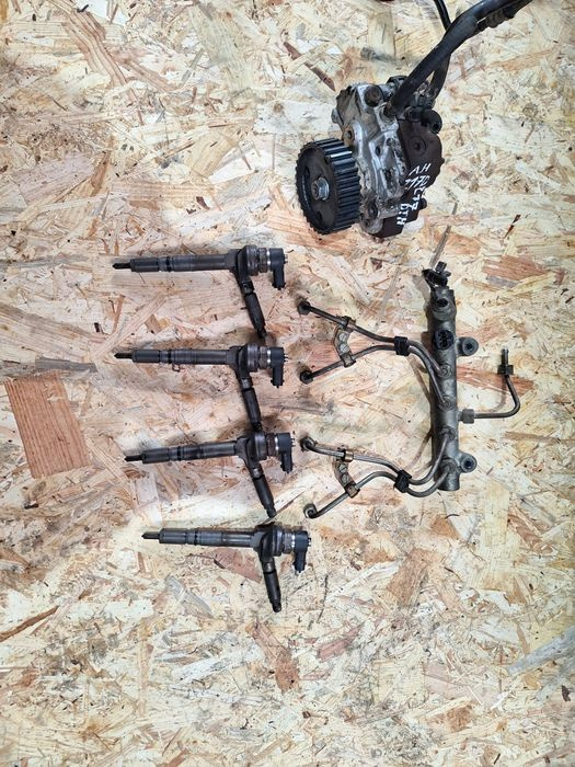 Pompa înaltă injectie rampa injectoare Z17DTH Opel Astra H 1.7 cdti