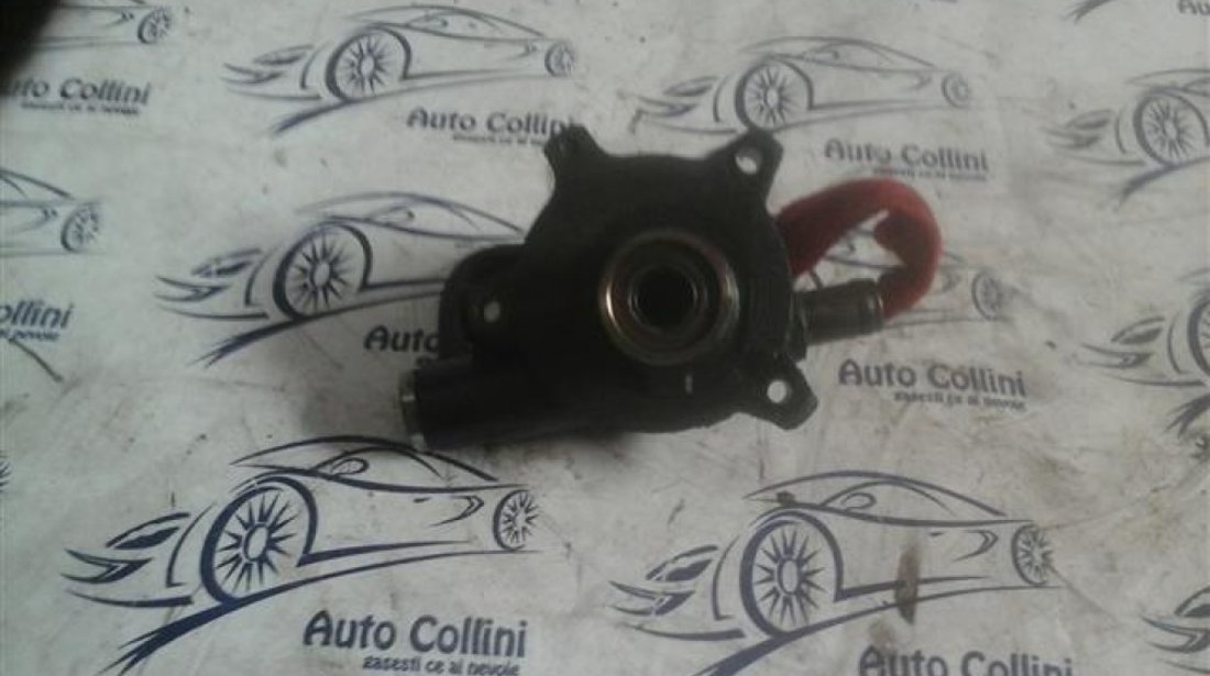 Pompa racire alternator A Hyundai Tucson 20 CRDI an 2008