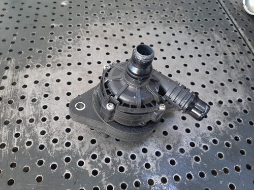 Pompa recirculare apa 1.2b hn09 peugeot 208 9857212180 0392023484