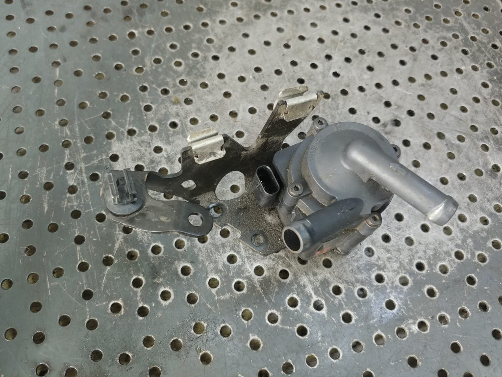 Pompa recirculare apa 1.6b 5g06 citroen c5 aircross 9806790980